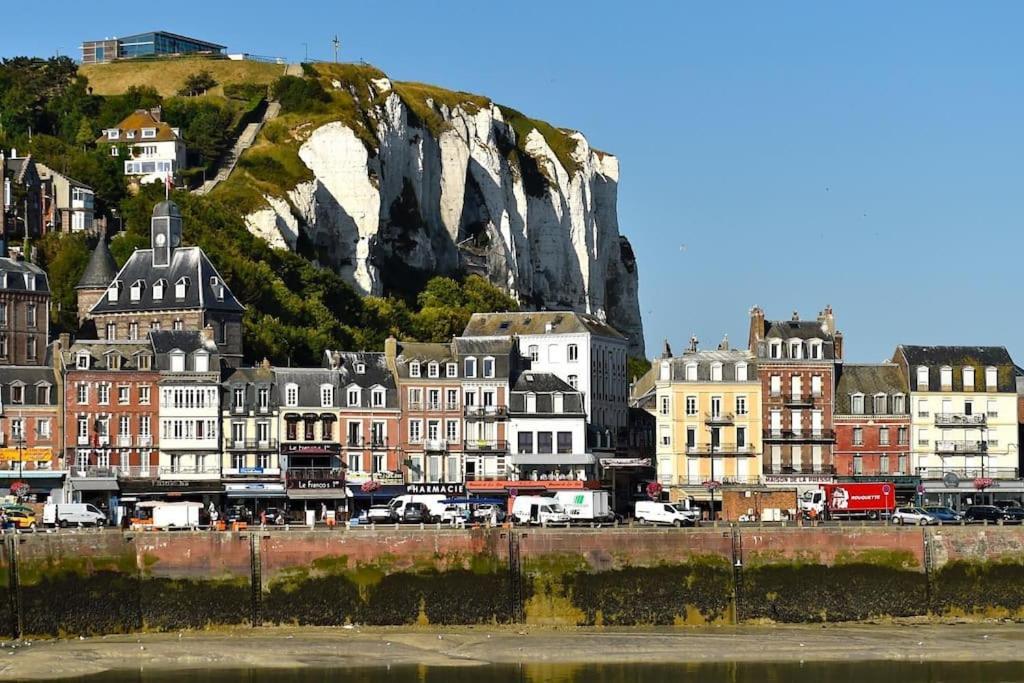 Logement Dans Maison De Pecheur Le Tréport Exterior foto